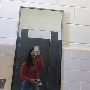 Meet your Posher, Toni